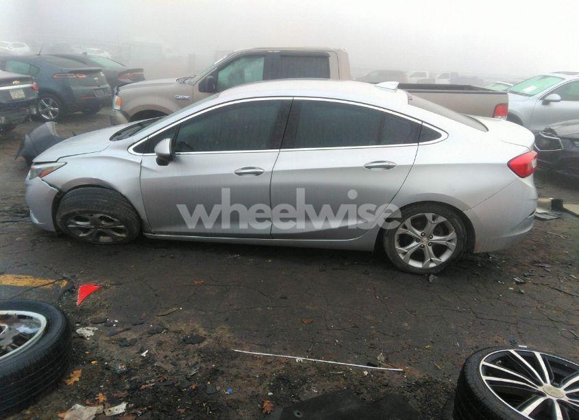 Photo 13 of 2018 Chevrolet Cruze PREMIER AUTO (VIN 1G1BF5SM6J7166870)