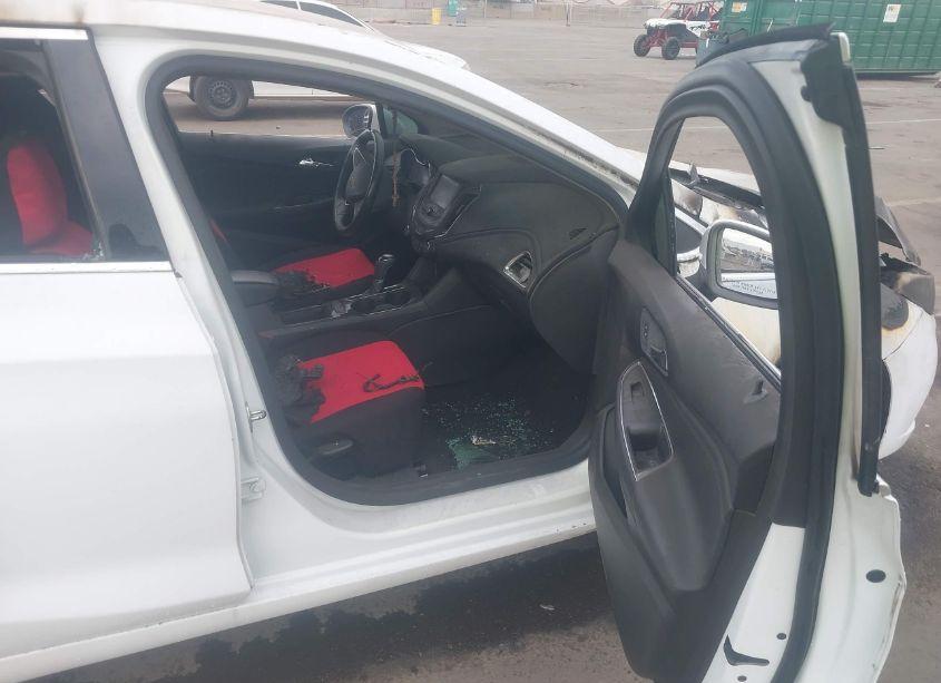 Photo 5 of 2018 Chevrolet Cruze PREMIER AUTO (VIN 1G1BF5SM6J7233323)