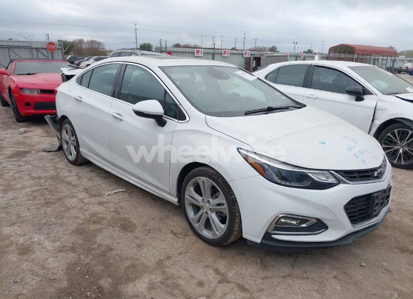 2017 Chevrolet Cruze PREMIER AUTO (VIN 1G1BF5SM7H7147402) main photo