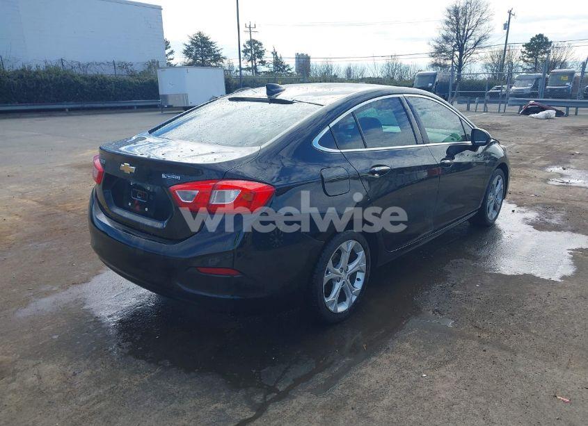 Photo 4 of 2017 Chevrolet Cruze PREMIER AUTO (VIN 1G1BF5SM7H7152843)