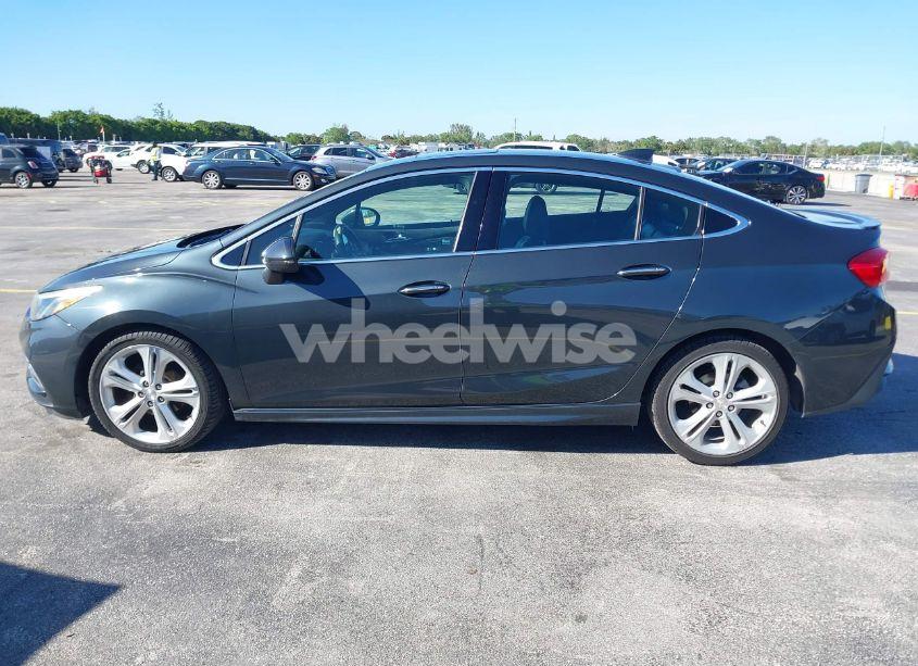 Photo 14 of 2018 Chevrolet Cruze PREMIER AUTO (VIN 1G1BF5SM8J7148841)