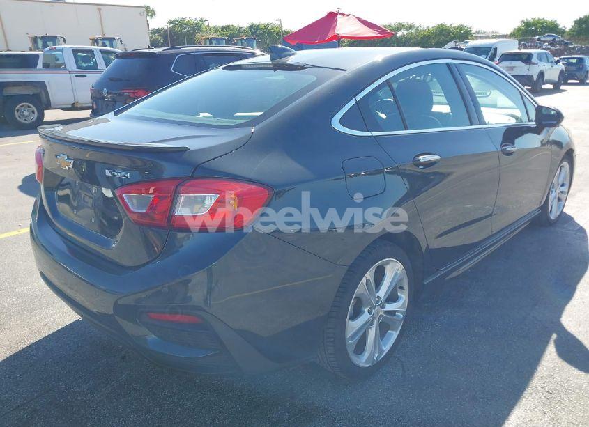 Photo 4 of 2018 Chevrolet Cruze PREMIER AUTO (VIN 1G1BF5SM8J7148841)
