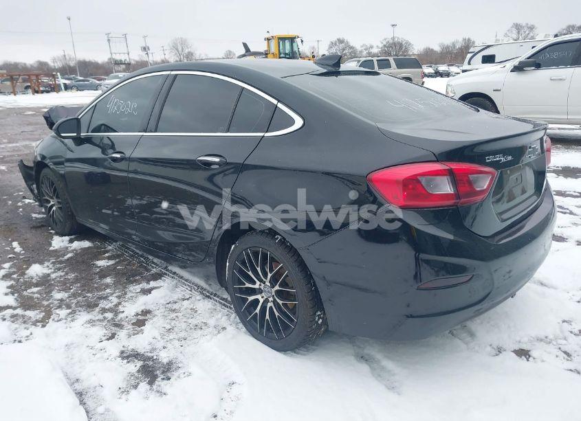 Photo 3 of 2018 Chevrolet Cruze PREMIER AUTO (VIN 1G1BF5SM8J7152002)