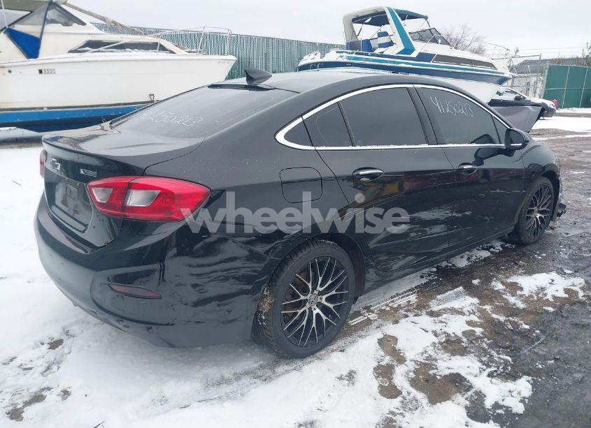 Photo 4 of 2018 Chevrolet Cruze PREMIER AUTO (VIN 1G1BF5SM8J7152002)