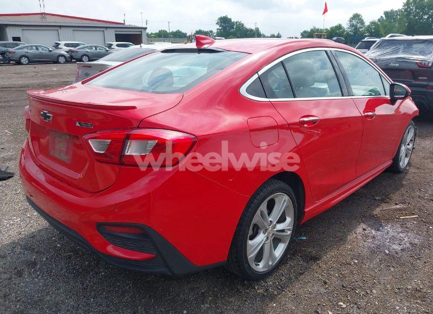 Photo 4 of 2018 Chevrolet Cruze PREMIER AUTO (VIN 1G1BF5SM8J7155479)