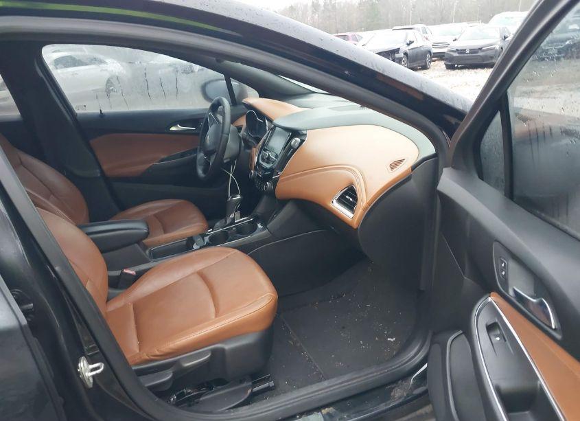 Photo 5 of 2018 Chevrolet Cruze PREMIER AUTO (VIN 1G1BF5SM9J7181654)