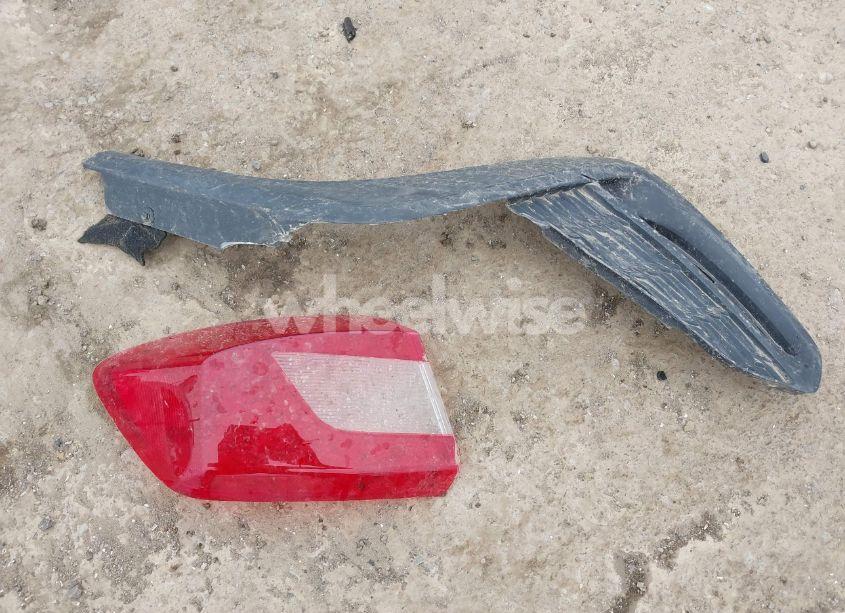 Photo 12 of 2017 Chevrolet Cruze PREMIER AUTO (VIN 1G1BF5SMXH7118654)