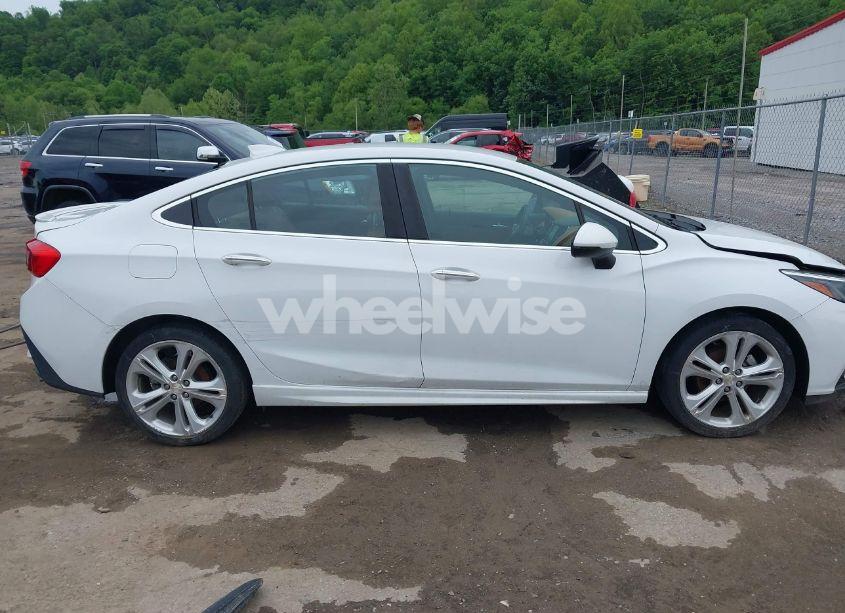 Photo 14 of 2017 Chevrolet Cruze PREMIER AUTO (VIN 1G1BF5SMXH7118654)