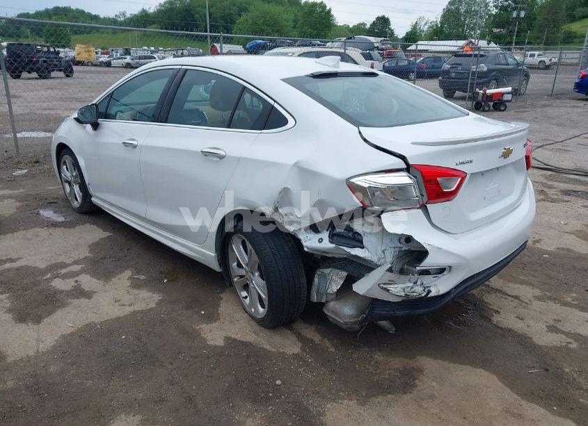 Photo 3 of 2017 Chevrolet Cruze PREMIER AUTO (VIN 1G1BF5SMXH7118654)