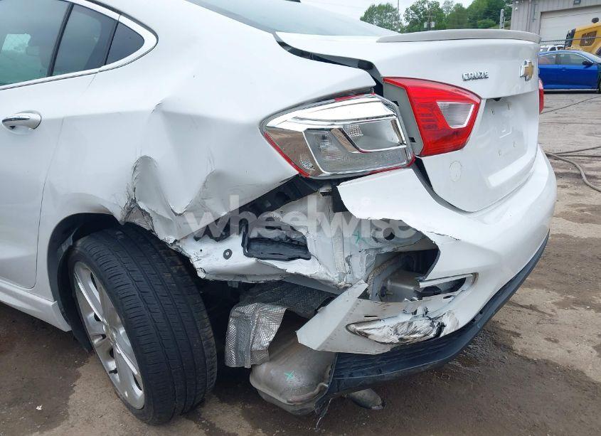 Photo 6 of 2017 Chevrolet Cruze PREMIER AUTO (VIN 1G1BF5SMXH7118654)