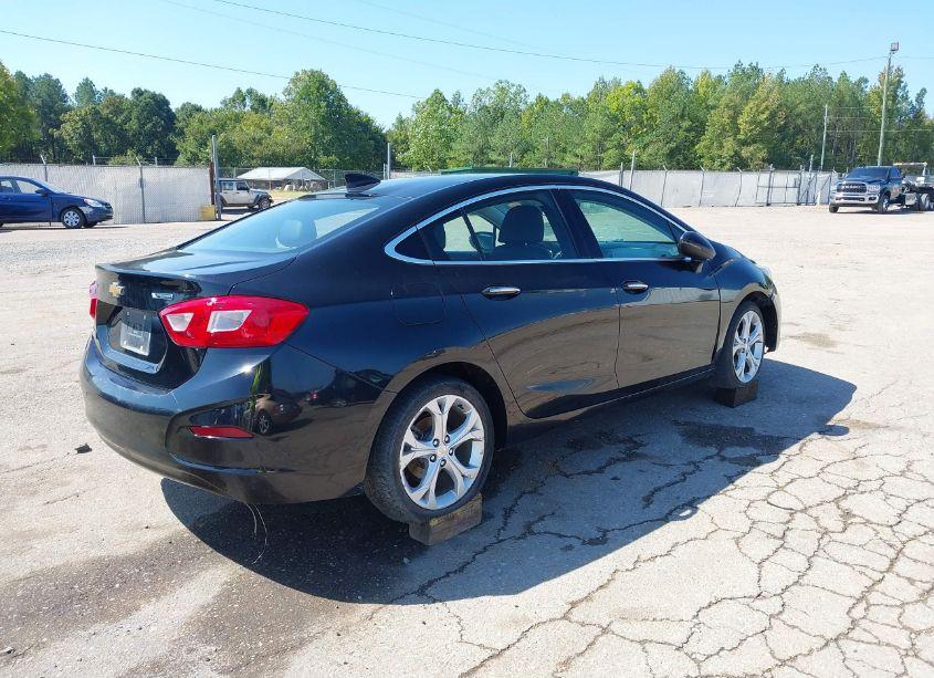 Photo 4 of 2017 Chevrolet Cruze PREMIER AUTO (VIN 1G1BF5SMXH7142615)