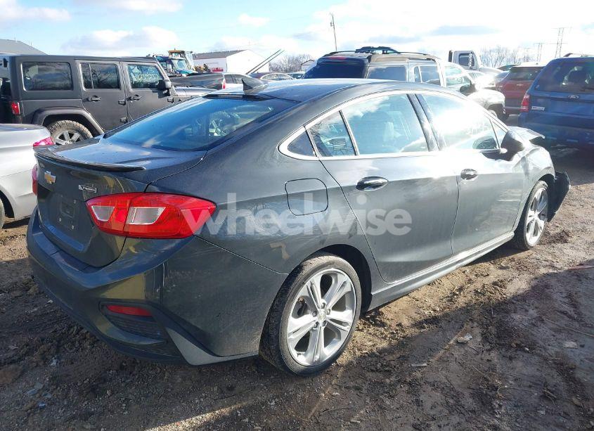 Photo 4 of 2017 Chevrolet Cruze PREMIER AUTO (VIN 1G1BF5SMXH7144428)