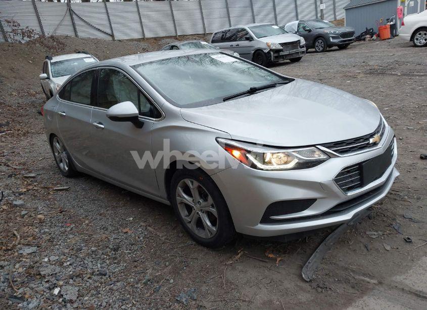 2017 Chevrolet Cruze PREMIER AUTO (VIN 1G1BF5SMXH7194696) main photo