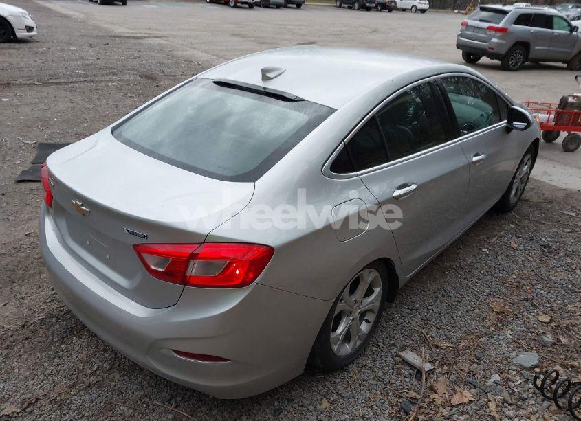 Photo 4 of 2017 Chevrolet Cruze PREMIER AUTO (VIN 1G1BF5SMXH7194696)