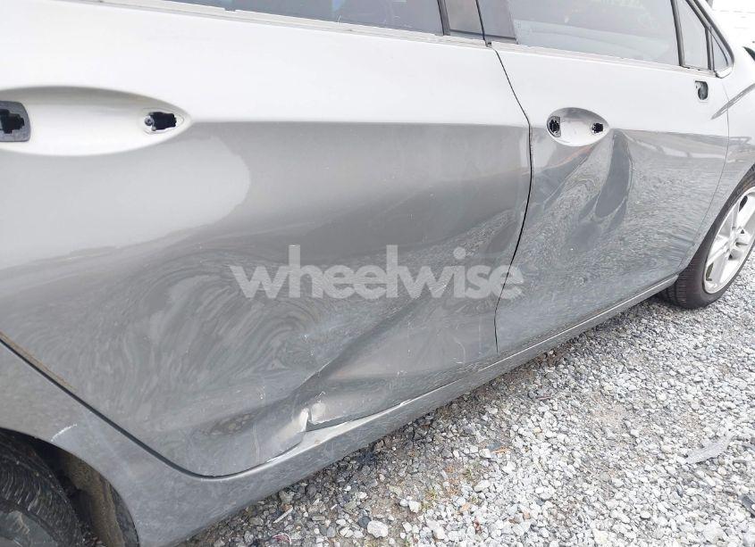 Photo 6 of 2017 Chevrolet Cruze LT MANUAL (VIN 1G1BG5SE9H7263156)