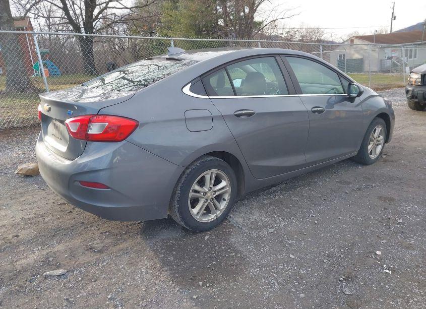 Photo 4 of 2018 Chevrolet Cruze LT MANUAL (VIN 1G1BG5SEXJ7186965)