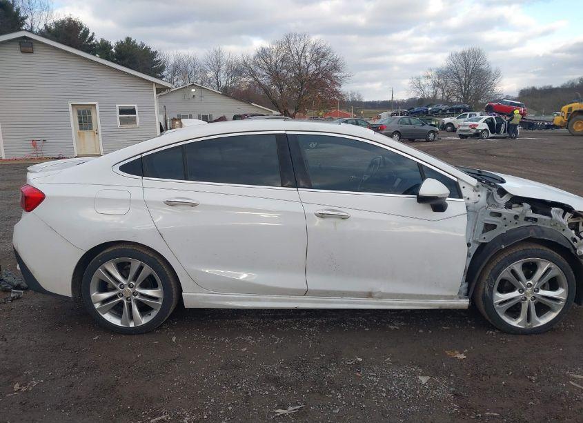 Photo 14 of 2016 Chevrolet Cruze PREMIER AUTO (VIN 1G1BG5SM0G7268011)