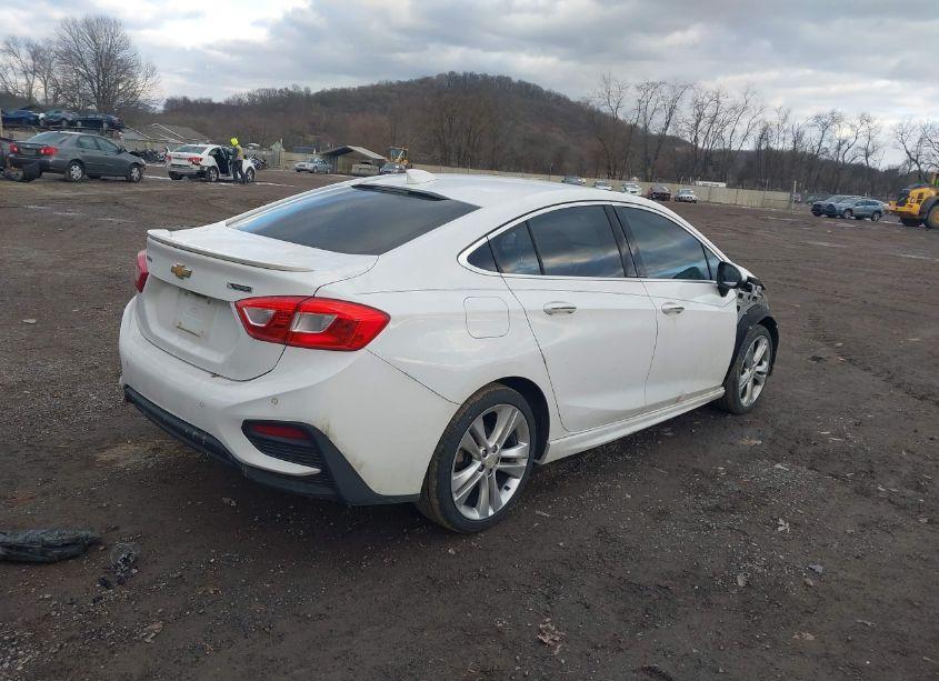 Photo 4 of 2016 Chevrolet Cruze PREMIER AUTO (VIN 1G1BG5SM0G7268011)