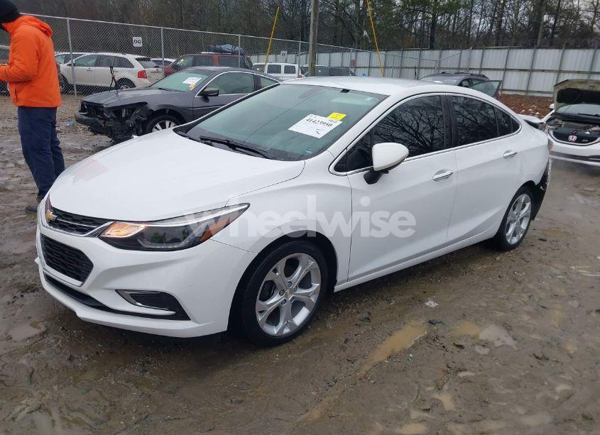 Photo 2 of 2016 Chevrolet Cruze PREMIER AUTO (VIN 1G1BG5SM0G7280059)