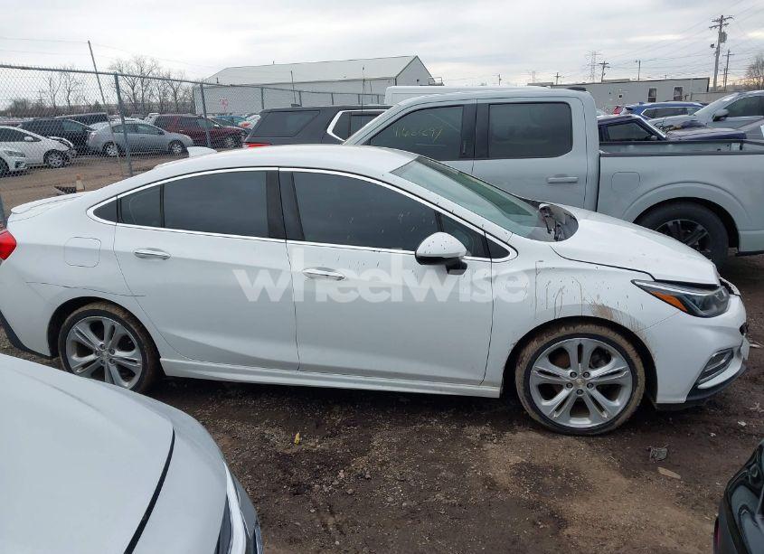 Photo 14 of 2016 Chevrolet Cruze PREMIER AUTO (VIN 1G1BG5SM5G7252161)