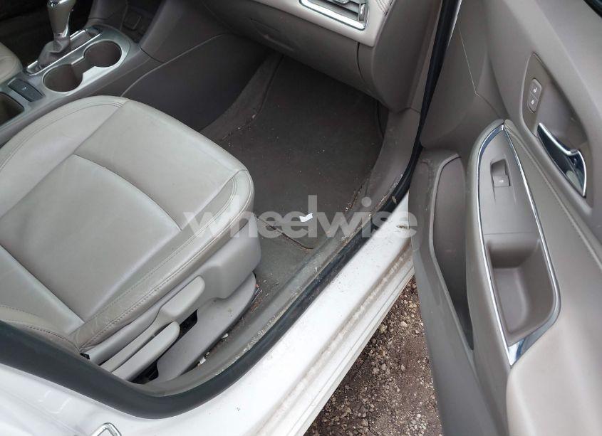 Photo 5 of 2016 Chevrolet Cruze PREMIER AUTO (VIN 1G1BG5SM5G7252161)