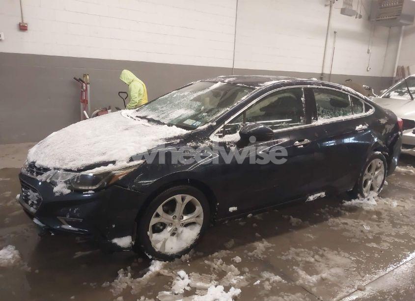 Photo 2 of 2016 Chevrolet Cruze PREMIER AUTO (VIN 1G1BG5SM7G7300923)