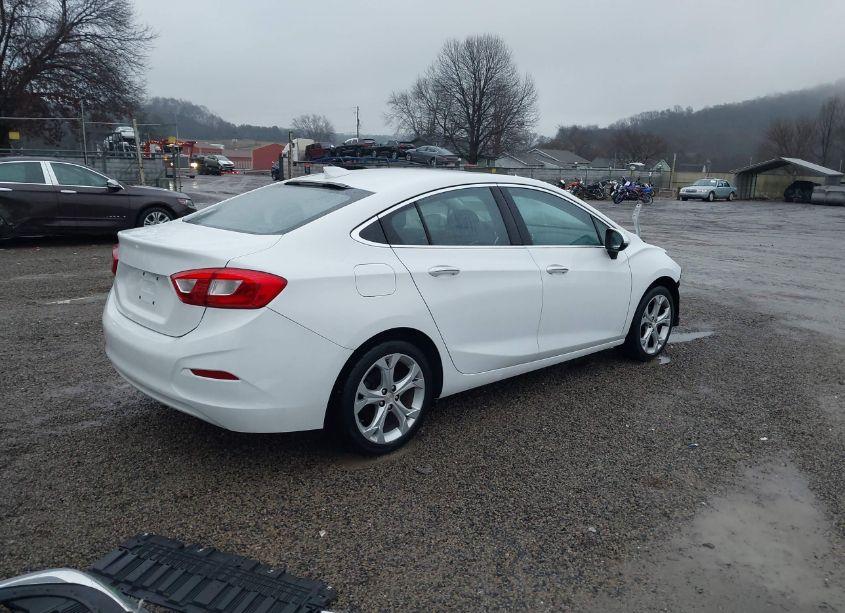 Photo 4 of 2016 Chevrolet Cruze PREMIER AUTO (VIN 1G1BG5SM9G7317402)