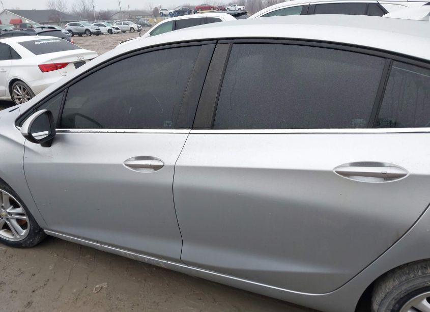 Photo 15 of 2017 Chevrolet Cruze LT AUTO (VIN 1G1BH5SE4H7238226)