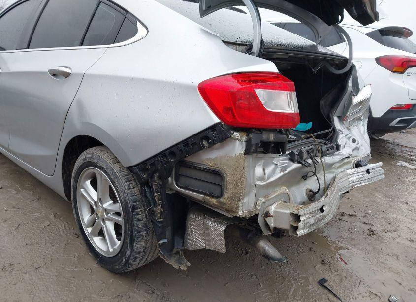 Photo 6 of 2017 Chevrolet Cruze LT AUTO (VIN 1G1BH5SE4H7238226)