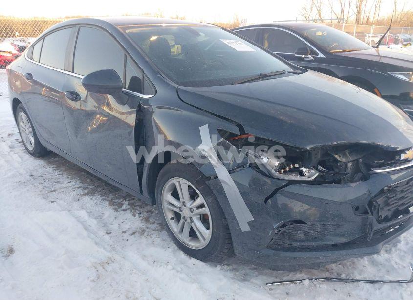 Photo 6 of 2017 Chevrolet Cruze LT AUTO (VIN 1G1BH5SE7H7255828)