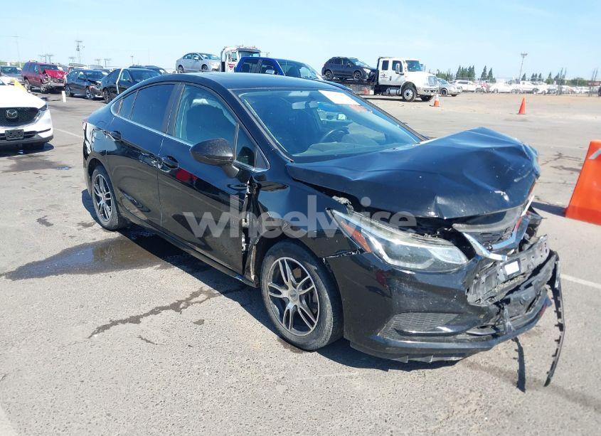 2017 Chevrolet Cruze LT AUTO (VIN 1G1BH5SE9H7259413) main photo