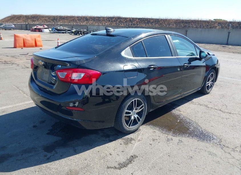 Photo 4 of 2017 Chevrolet Cruze LT AUTO (VIN 1G1BH5SE9H7259413)