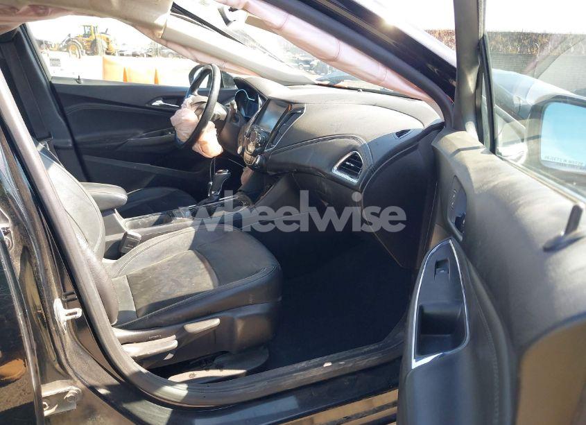 Photo 5 of 2017 Chevrolet Cruze LT AUTO (VIN 1G1BH5SE9H7259413)