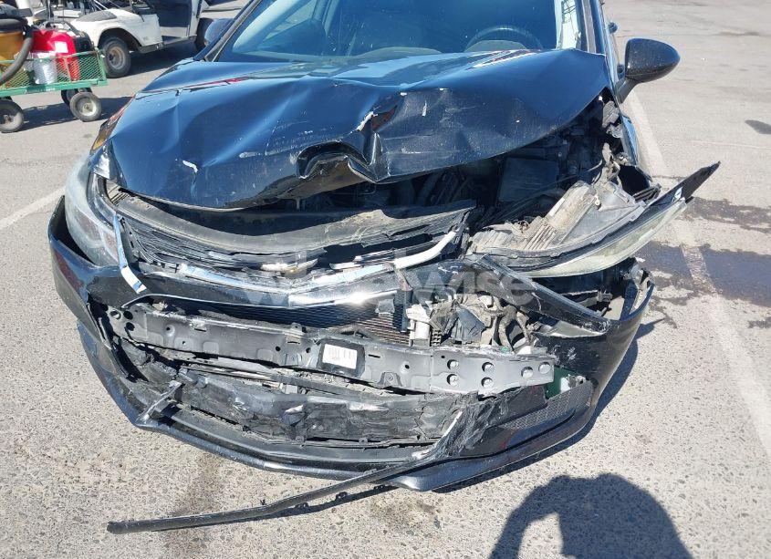 Photo 6 of 2017 Chevrolet Cruze LT AUTO (VIN 1G1BH5SE9H7259413)