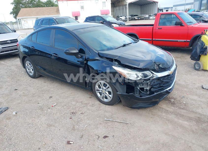 2019 Chevrolet Cruze CVT (FLEET ORDERS ONLY) (VIN 1G1BJ5SM5K7105395) main photo