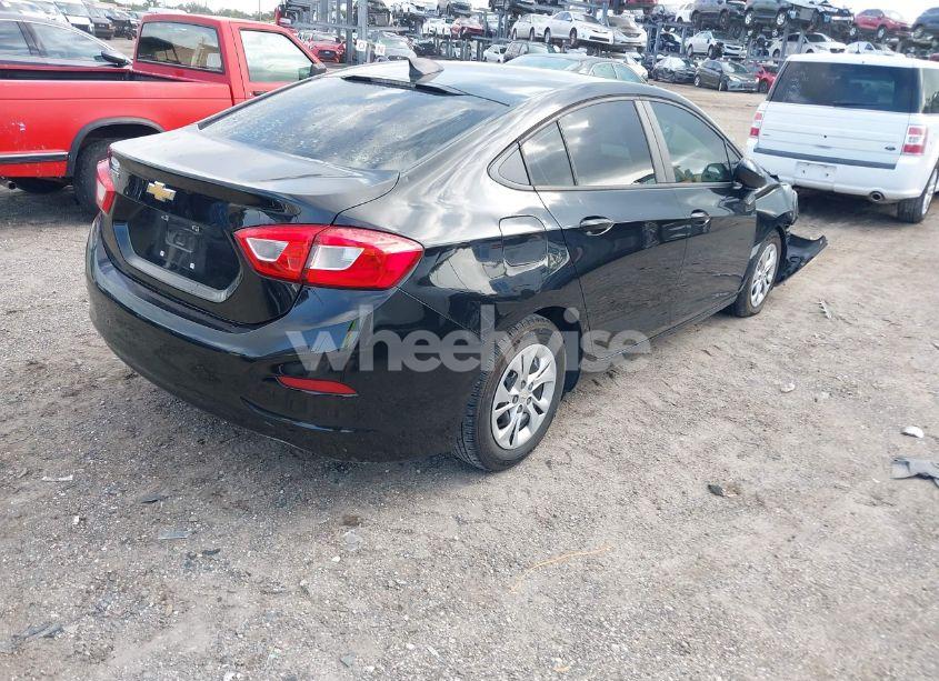Photo 4 of 2019 Chevrolet Cruze CVT (FLEET ORDERS ONLY) (VIN 1G1BJ5SM5K7105395)