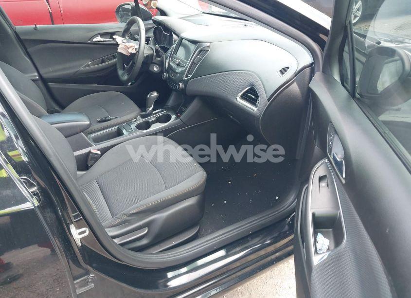 Photo 5 of 2019 Chevrolet Cruze CVT (FLEET ORDERS ONLY) (VIN 1G1BJ5SM5K7105395)