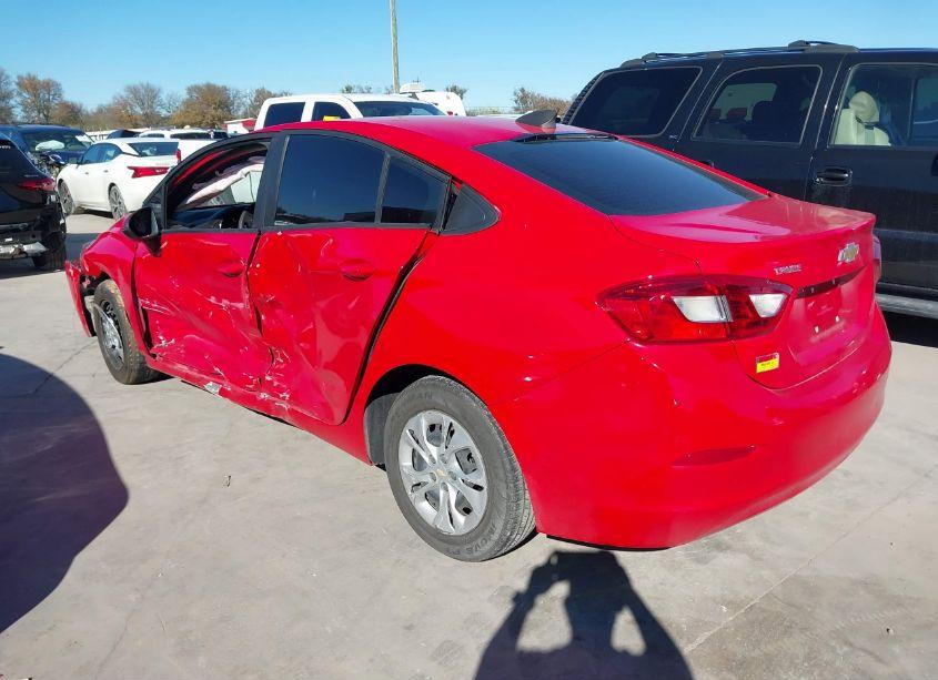 Photo 3 of 2019 Chevrolet Cruze CVT (FLEET ORDERS ONLY) (VIN 1G1BJ5SM9K7106680)