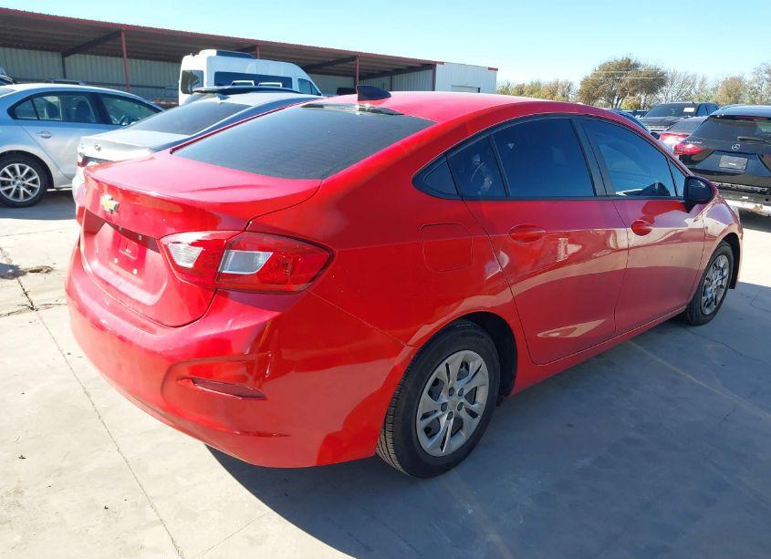 Photo 4 of 2019 Chevrolet Cruze CVT (FLEET ORDERS ONLY) (VIN 1G1BJ5SM9K7106680)