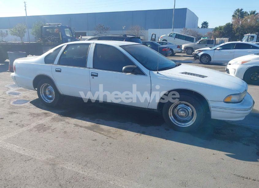 1996 Chevrolet Caprice / IMPALA CLASSIC SS (VIN 1G1BL52P0TR108361) main photo