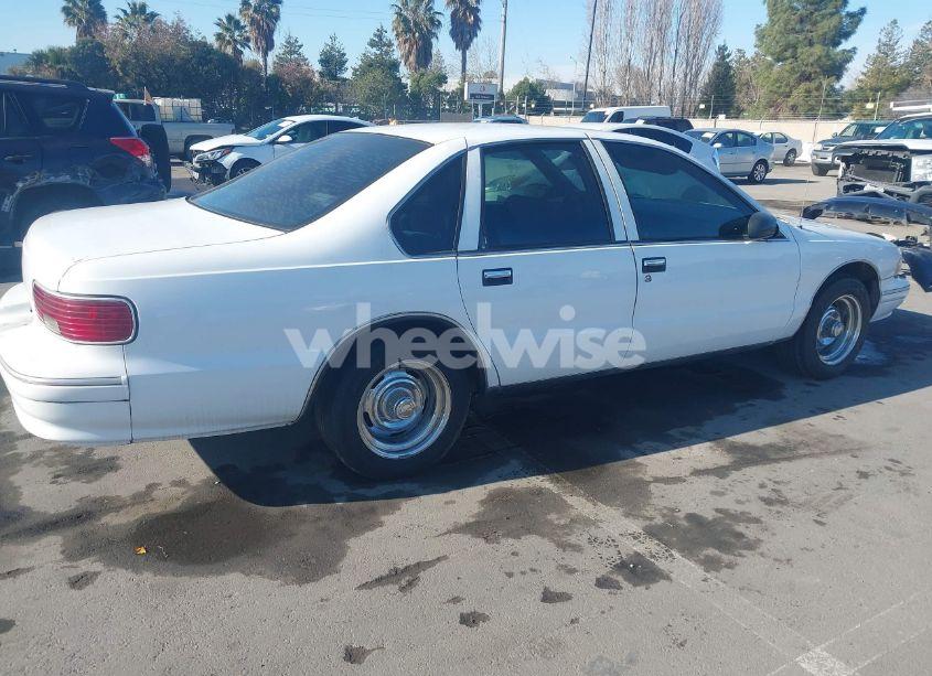 Photo 4 of 1996 Chevrolet Caprice / IMPALA CLASSIC SS (VIN 1G1BL52P0TR108361)