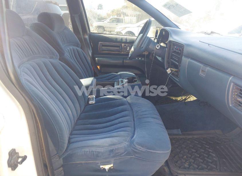 Photo 5 of 1996 Chevrolet Caprice / IMPALA CLASSIC SS (VIN 1G1BL52P0TR108361)