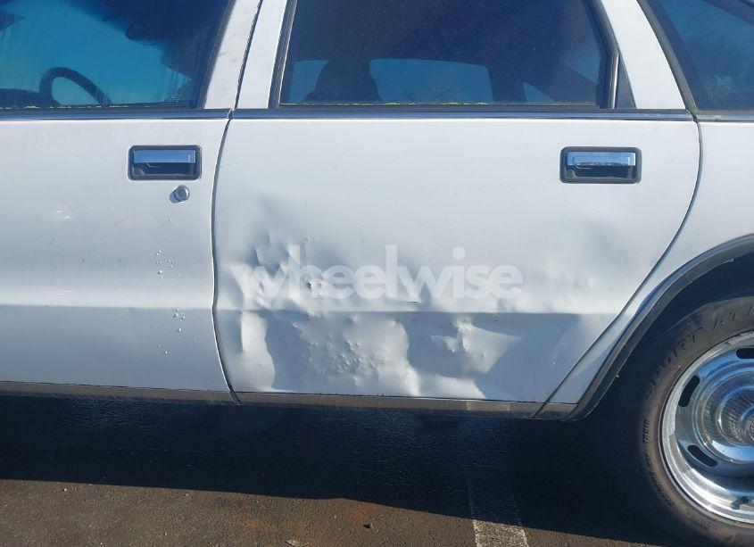 Photo 6 of 1996 Chevrolet Caprice / IMPALA CLASSIC SS (VIN 1G1BL52P0TR108361)