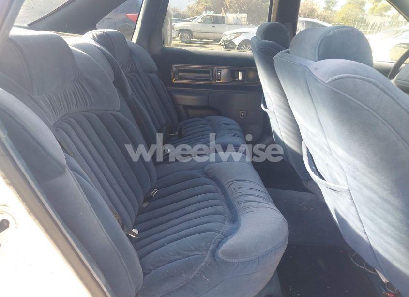 Photo 8 of 1996 Chevrolet Caprice / IMPALA CLASSIC SS (VIN 1G1BL52P0TR108361)