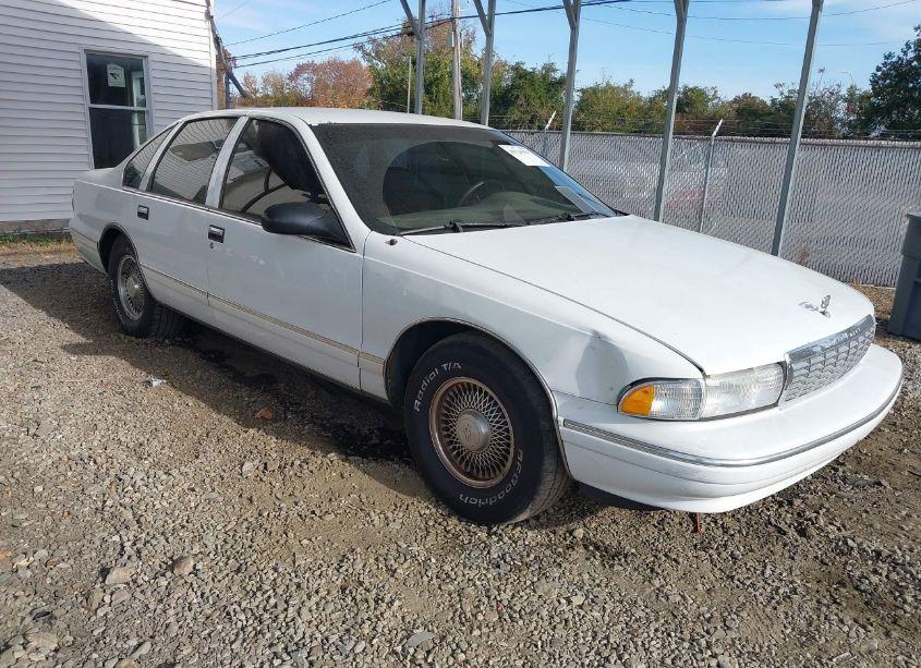 1996 Chevrolet Caprice / IMPALA CLASSIC SS (VIN 1G1BL52P0TR135432) main photo