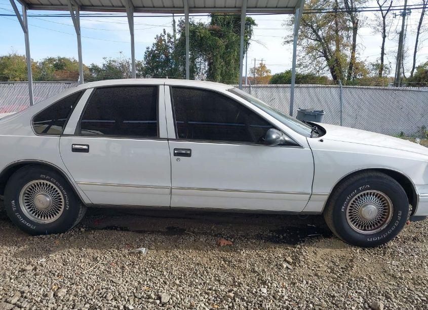 Photo 13 of 1996 Chevrolet Caprice / IMPALA CLASSIC SS (VIN 1G1BL52P0TR135432)
