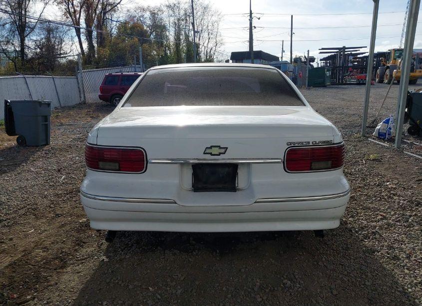 Photo 16 of 1996 Chevrolet Caprice / IMPALA CLASSIC SS (VIN 1G1BL52P0TR135432)