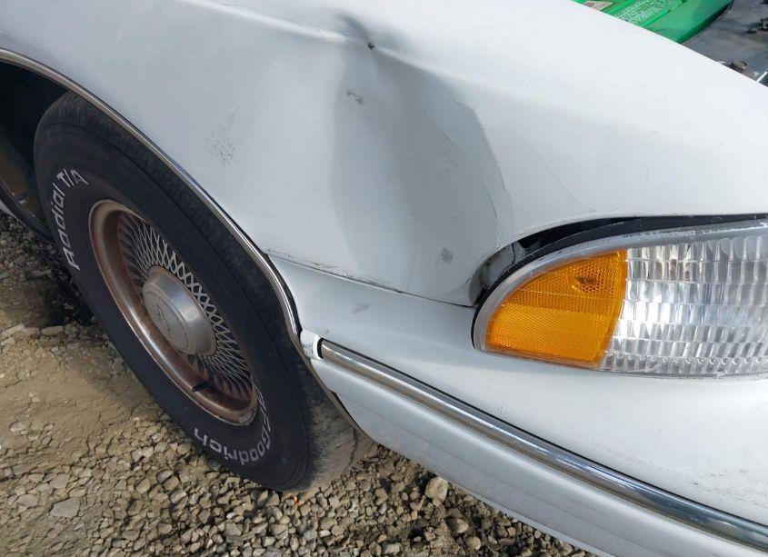 Photo 6 of 1996 Chevrolet Caprice / IMPALA CLASSIC SS (VIN 1G1BL52P0TR135432)