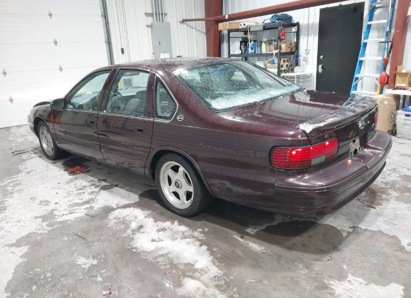 Photo 3 of 1996 Chevrolet Caprice / IMPALA CLASSIC SS (VIN 1G1BL52P2TR165015)