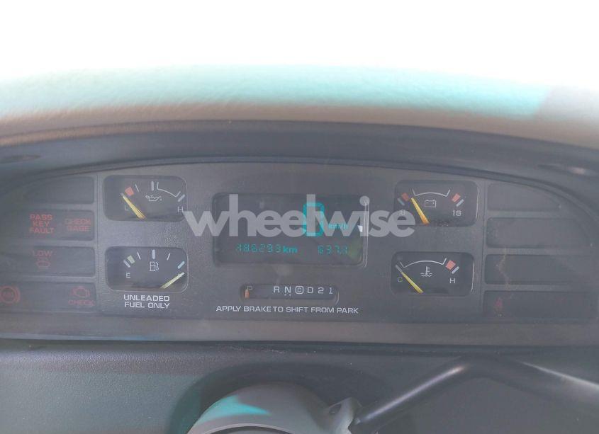 Photo 7 of 1996 Chevrolet Caprice / IMPALA CLASSIC SS (VIN 1G1BL52P3TR154573)